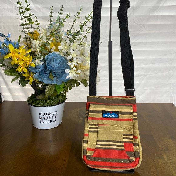 KAVU For Keeps Bag with Hip Crossbody Adjustable Purse Strap 4 Pocket Purse - Picture 1 of 5